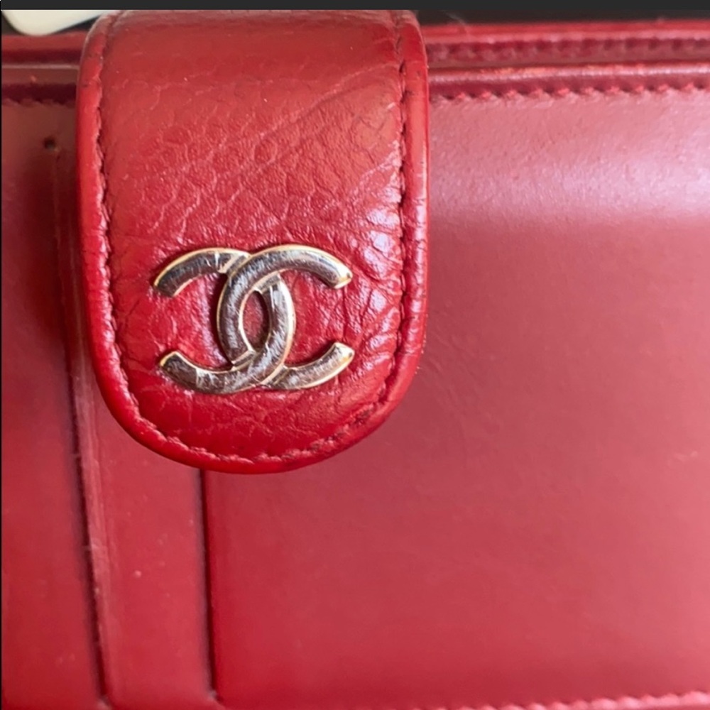 Chanel French wallet quilted Caviar leather - Picture 4 of 13